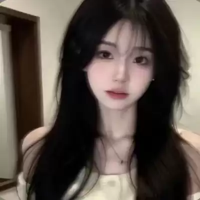 黄莉颖